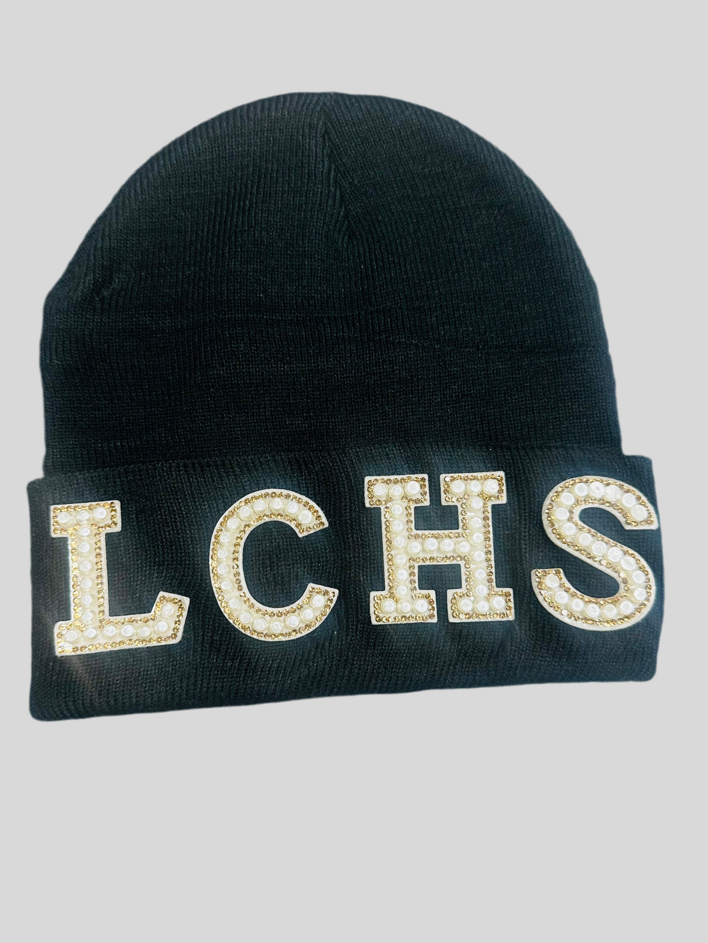 Winter hat with pearls letters