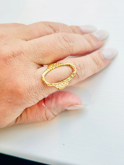 Oval Ring