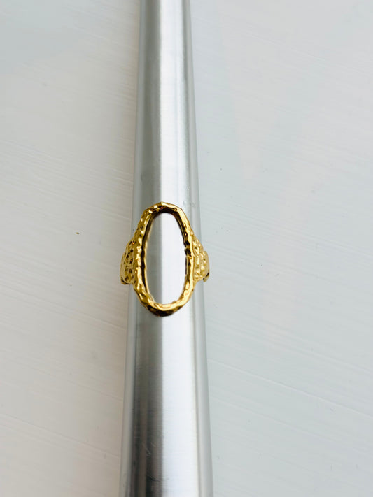 Oval Ring